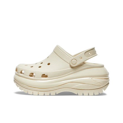 Sandales décontractées Crocs Classic Clog Mega Crush, longueur courte, design accrocheur