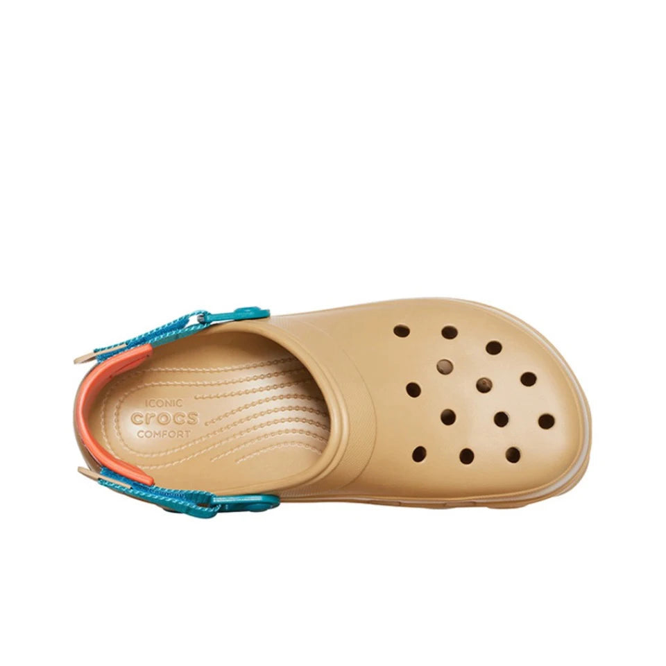 Sandales décontractées unisexes Crocs Classic Clog Terrain, conception antidérapante courte